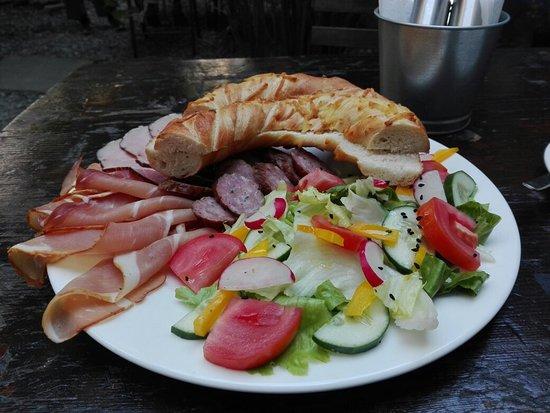 2 Okna Cafe